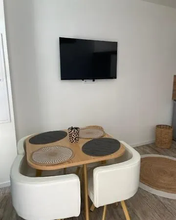 아파트 Cap Esterel, T2 Vue 4 Couchages Adapte Pmr Saint-Raphaël