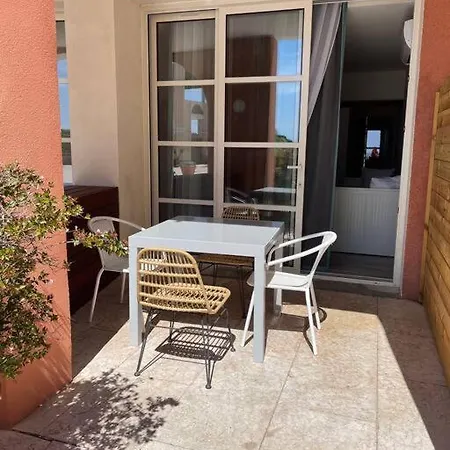 Apartment Cap Esterel, T2 Vue 4 Couchages Adapte Pmr